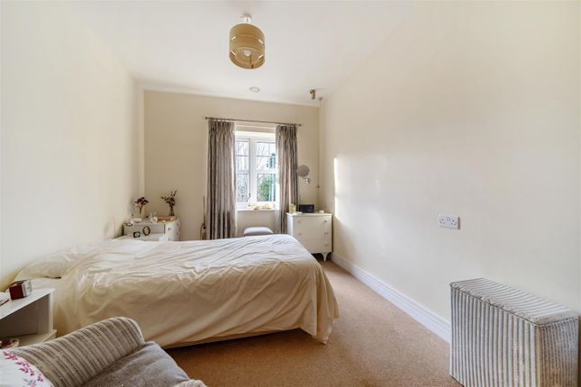 Flat for sale in Four Ashes Road, Bentley Heath, Solihull