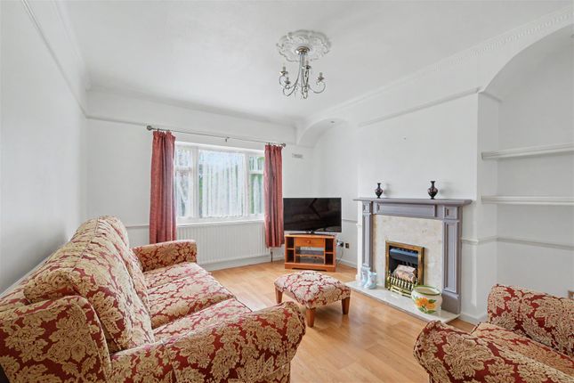 127, Attenborough Lane, Nottingham photo 2