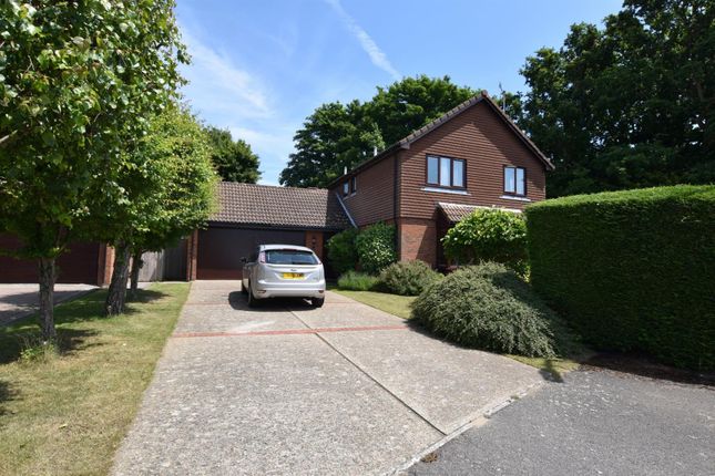4-bed detached on 44, Spanton Crescent, Hythe, £565,000
