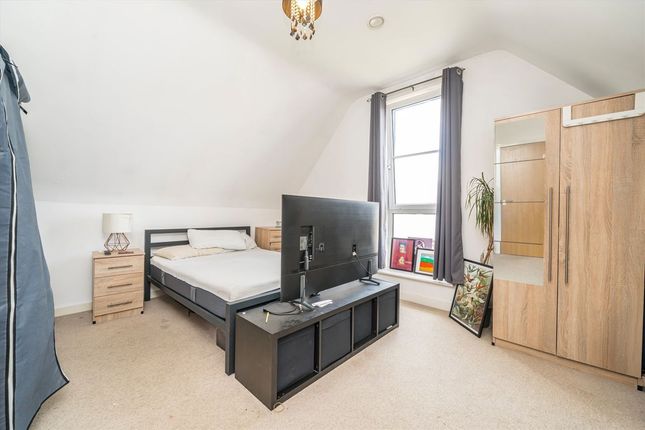 1, Dock Meadow Reach, London photo 2