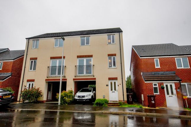 Town house for sale in Cae'r Delyn, Oakdale NP12