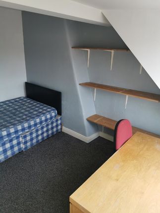 Shared accommodation to rent in Holberry Close, Sheffield, South Yorkshire
