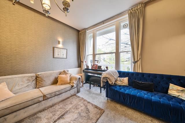 Flat 3, 29, Redcliffe, London photo 3