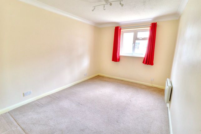 Flat 2, Tudor Court King Street, High Wycombe photo 4