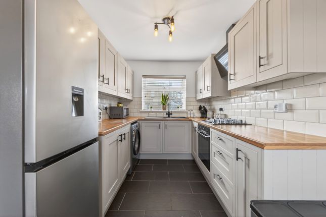 11 Saffron Drive, St. Mellons, South Glamorgan photo 4