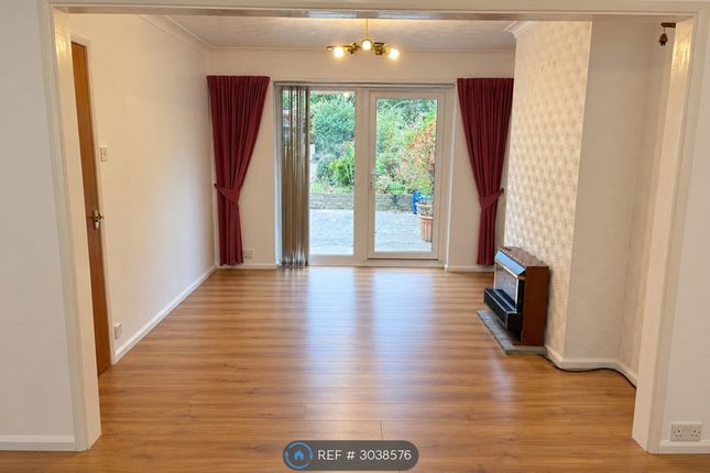 Marlborough Avenue, Kidlington photo 4