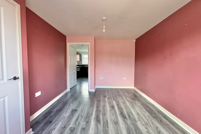 78 , Blossom Way, Salford photo 3