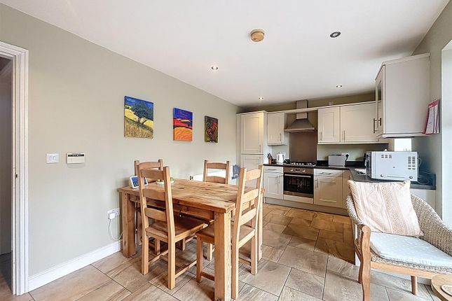 9, High Bow, Hornsea photo 3