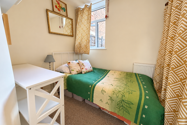 Flat 1, 288 , Southampton Road, Eastleigh photo 3