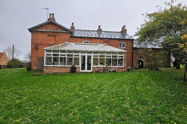 Farmhouse for sale in Great North Road, Markham Moor, Retford