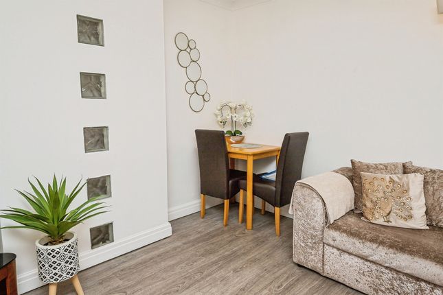 31, Blackfriars House, Chester photo 3
