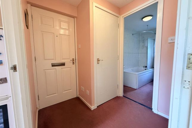 Flat 2, 3, Woodlands Court, Glasgow photo 4