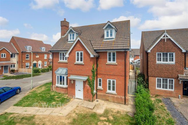 6-bed detached on 6, Barley Way, Ashford, £550,000