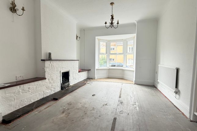 4, Ross Road, Abergavenny photo 3