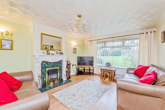 56, Hill Rise, Cardiff photo 3