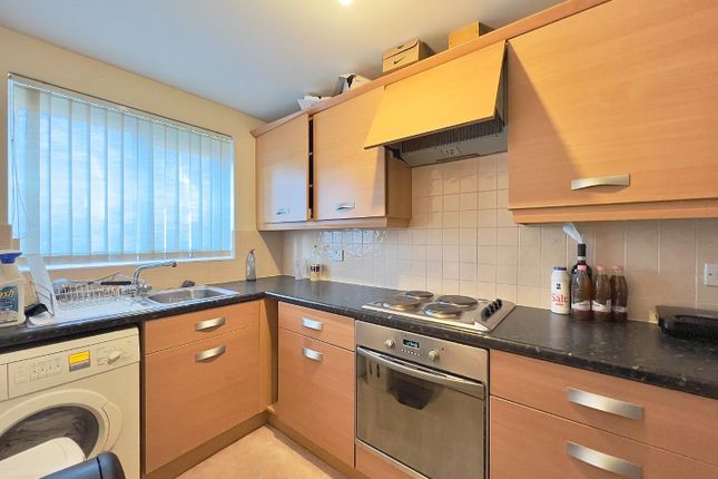 Flat for sale in Kingfisher Drive, Barnsley, South Yorkshire