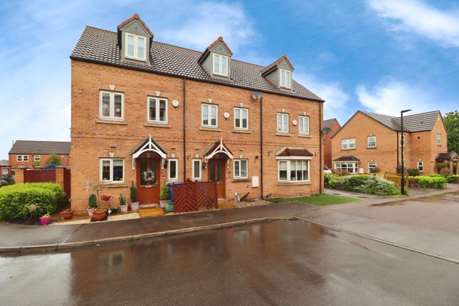 Thumbnail Town house for sale in Mallard Chase, Doncaster