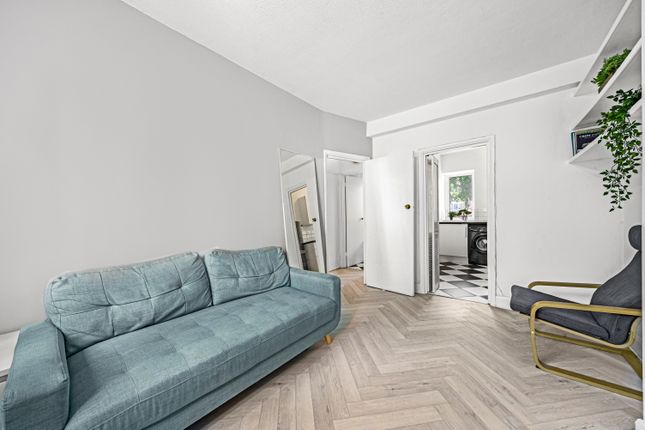1-bed flat on Bernie House , St. Stephens Road, London, £1,700/mo