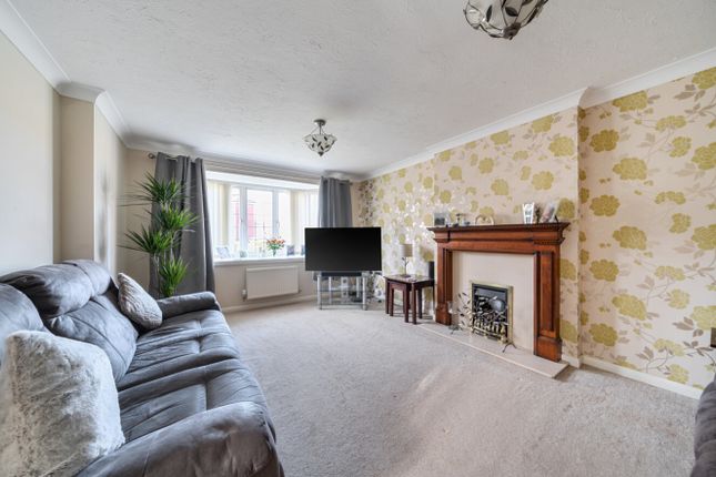 5, Richmond Drive, Grantham photo 2