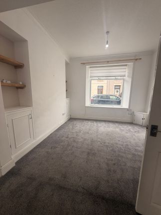 31, Nevill Street, Llanelli photo 5