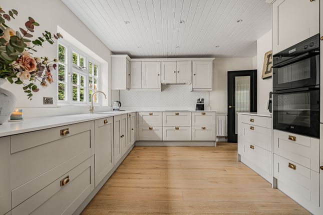 10, Oakwood, Berkhamsted photo 4
