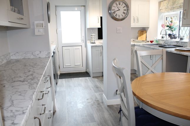 3, Park Close, Alfreton photo 3