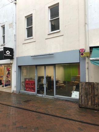 Retail premises to let in Bank Street, Teignmouth