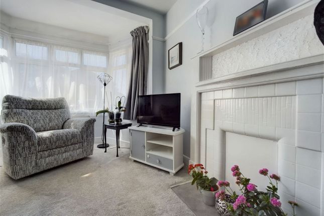 Flat for sale in Bruce Avenue, Goring-By-Sea, Worthing