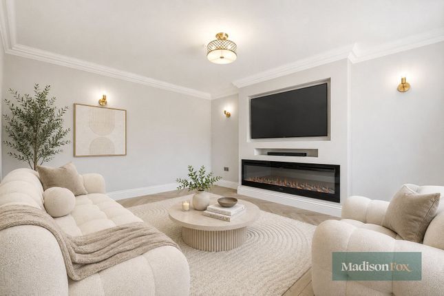 8, Highgrove Close, Loughton photo 3