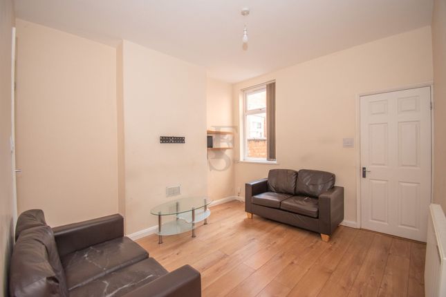 49 Bruce Street, Leicester photo 2