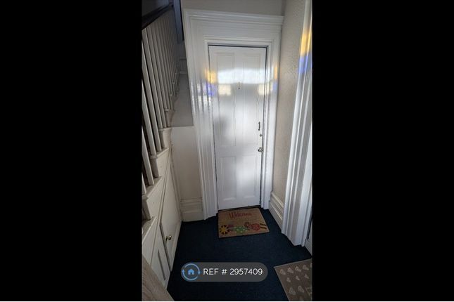 Flat, Wellington Road, Taunton photo 4