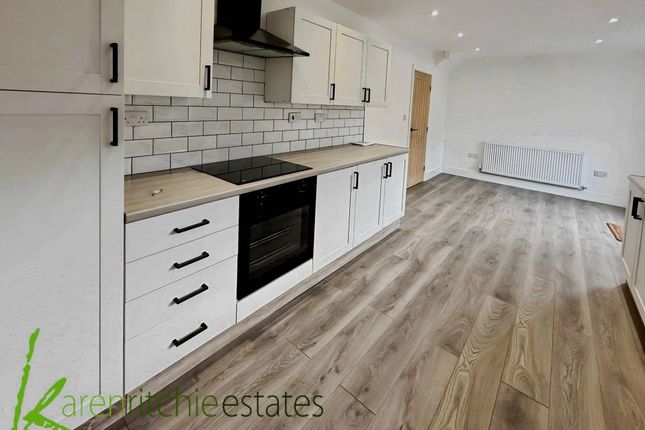 Worston Avenue, Bolton photo 5
