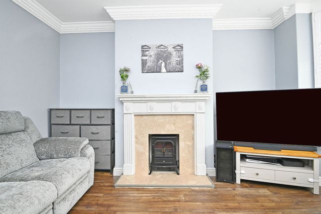 7 Tentergate Avenue, Knaresborough photo 3