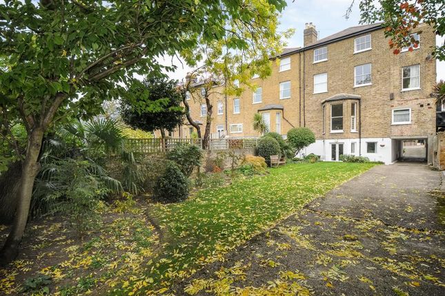 Flat for sale in Richmond, Greater London, 6