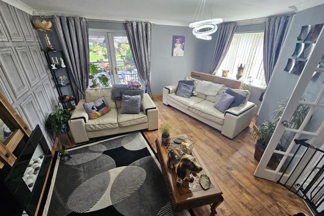 12, Meirwen Drive, The Sactuary, Cardiff photo 2