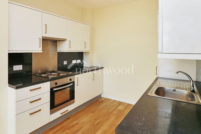 Flat for sale in Panorama, Town Centre, Ashford