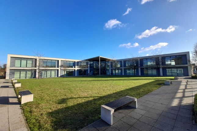 Thumbnail Office to let in The Village, Butterfield Business Park, Great Marlings, Luton, East Of England