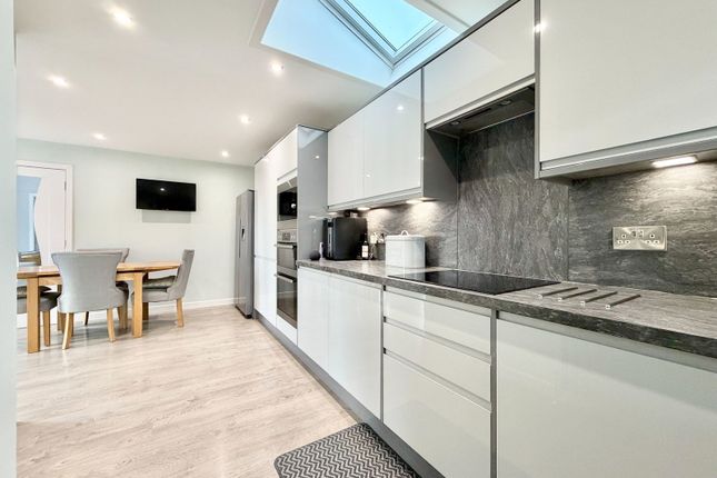 12, Cairngorm Road, Grangemouth photo 3