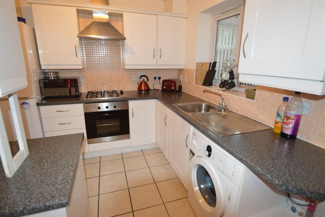 15, Croasdale Avenue, Manchester photo 4