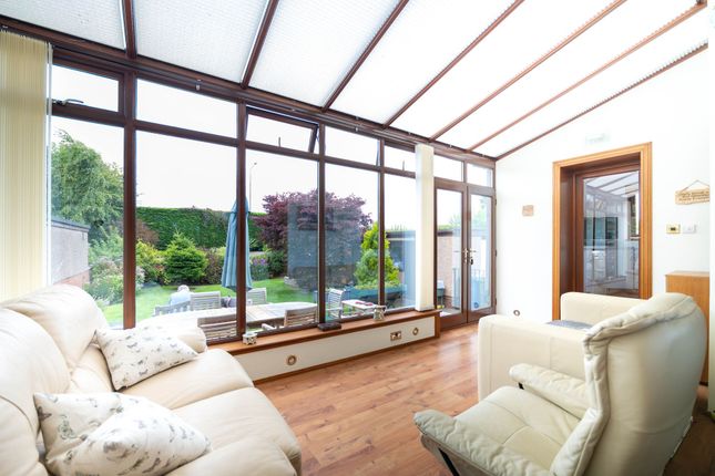 15 Queens Road, Broxburn photo 4