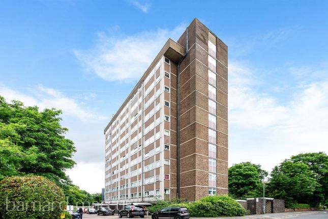 Thumbnail Flat for sale in Leith Towers, Grange Vale, Sutton