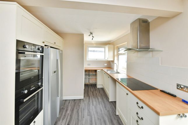 61, St. Edward Gardens, Plymouth photo 2