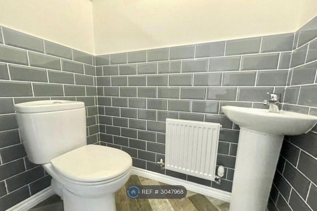 Eason Way, Ashton-Under-Lyne photo 5