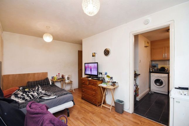 28, Darnay Rise, CHELMSFORD photo 4