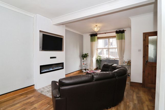 33, Collenna Road, Porth photo 4