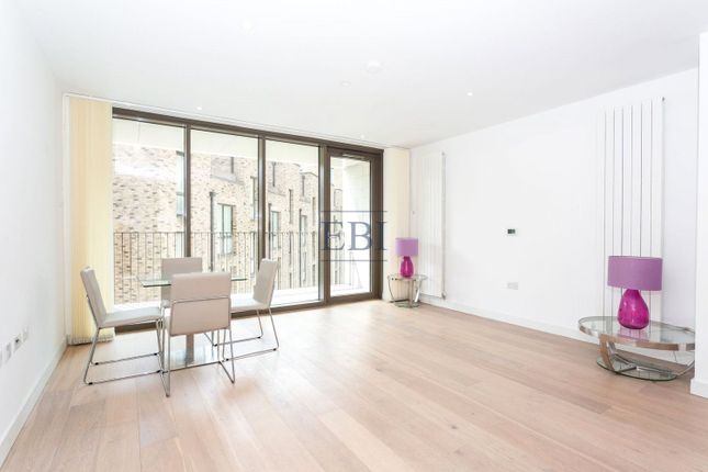 98(L2), Commodore House, Royal Wharf, London photo 2