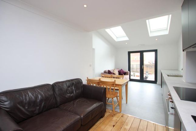 Room 3 847, Filton Avenue, Bristol photo 2