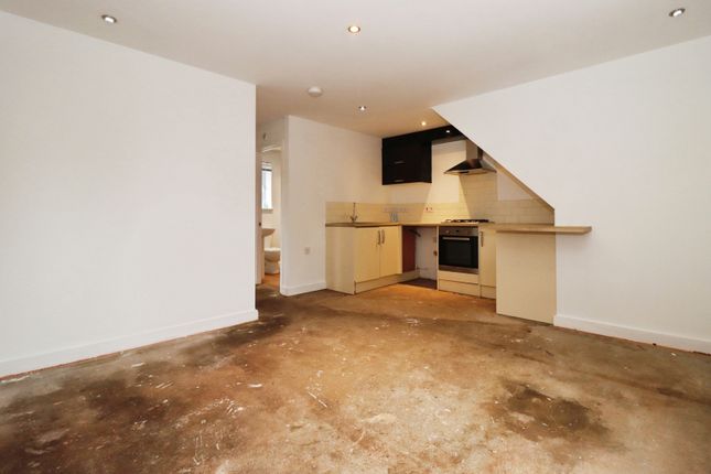 84A,, Cranleigh Court Road, Bristol photo 2