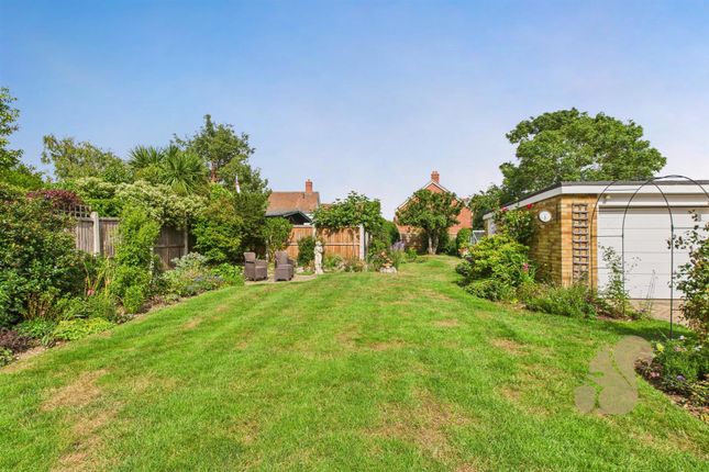 35, Seaview Avenue, West Mersea photo 3