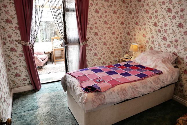 1, Cherry Tree Court, Calne photo 4